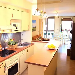  Apartamento Balcon Con Luz Natural España
